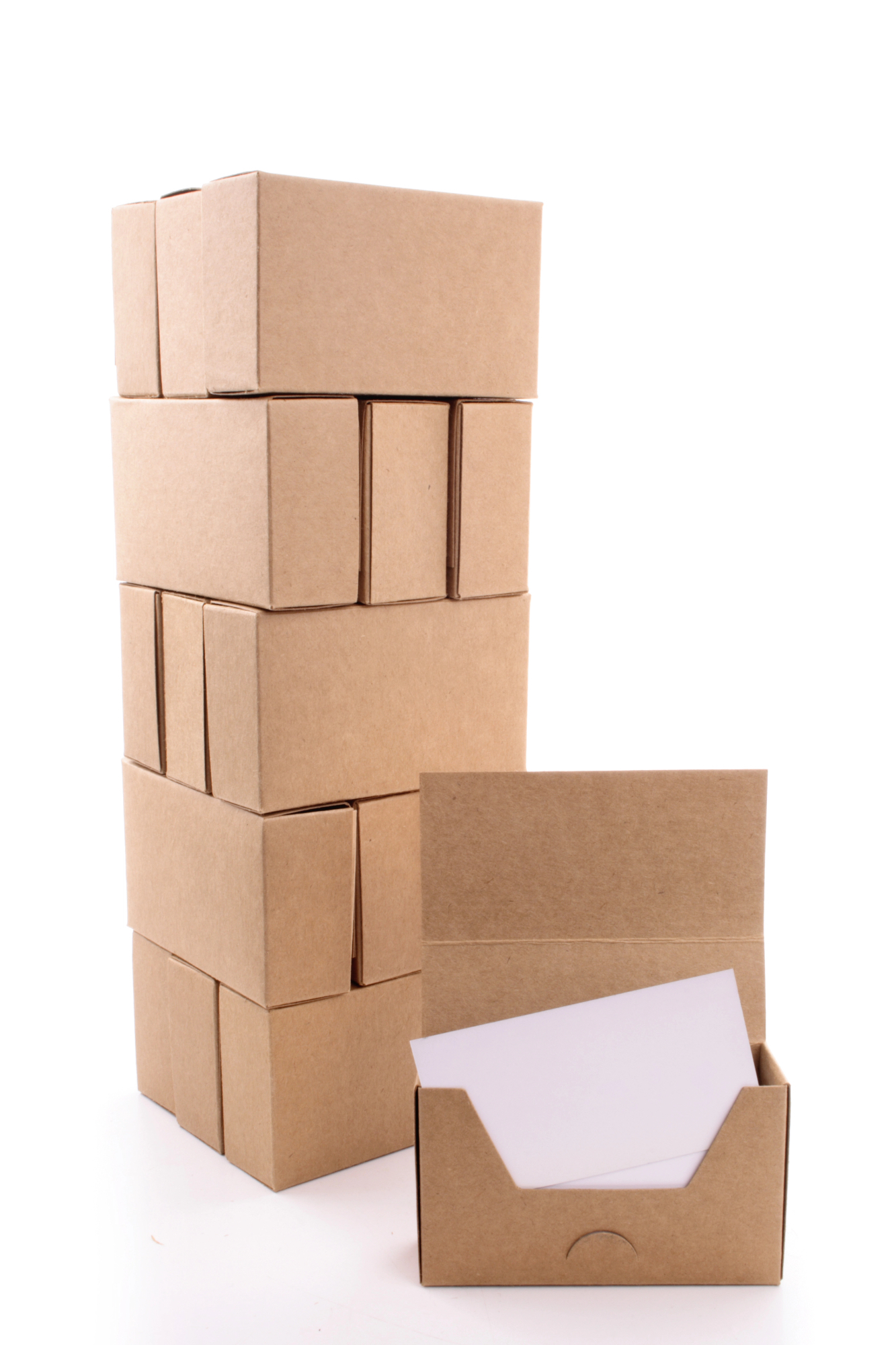 Kako lahko kartonska embalaža nadomesti igrače